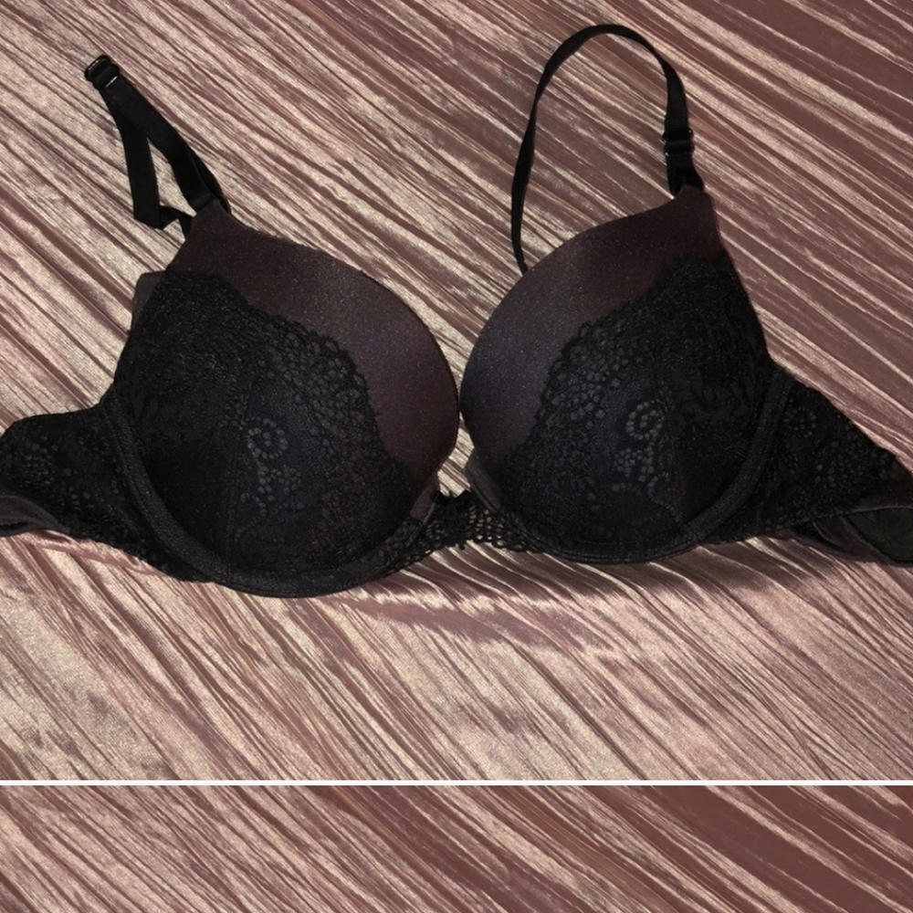 DKNY extra padded double the cup size push up bra 34A gray black lace overlay